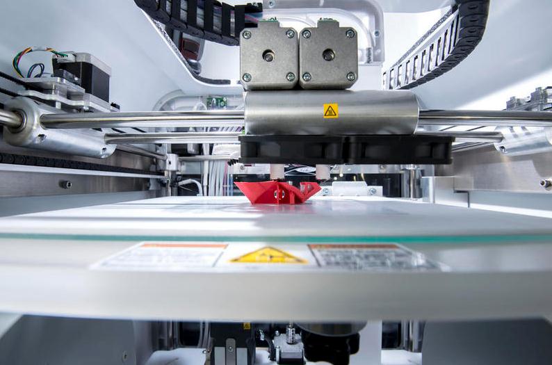 公司引進先進生產設備，印刷硬件引領印刷行業